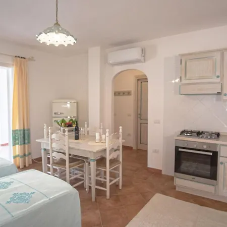 Lovely For A Dreamy Vacation אורוסיי